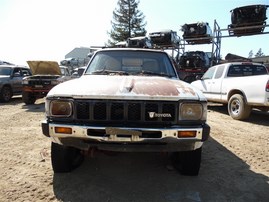 1983 TOYOTA PICK UP 2.4 MT 4X4 Z20955